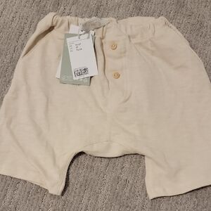H&M Cream Relaxed Fit Shorts